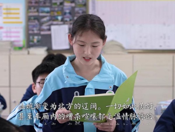 卓信宝 海报观潮丨AI时代，写作的力量和信心何在？